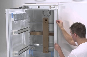 Установка встраиваемого холодильника в Видном